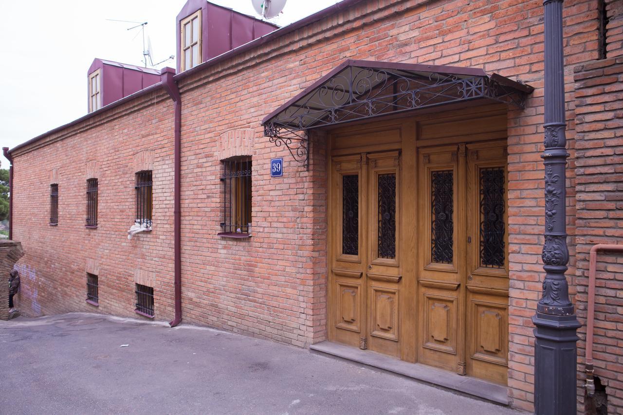Отель Гостевой дом Metekhi Ubani's Тбилиси Экстерьер фото